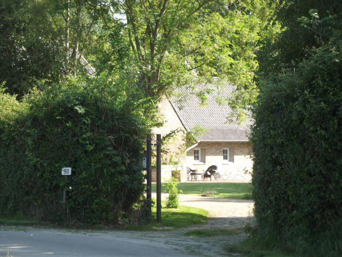 Au Bonheur Frontalier Bed & Breakfast Steenvoorde Exterior foto